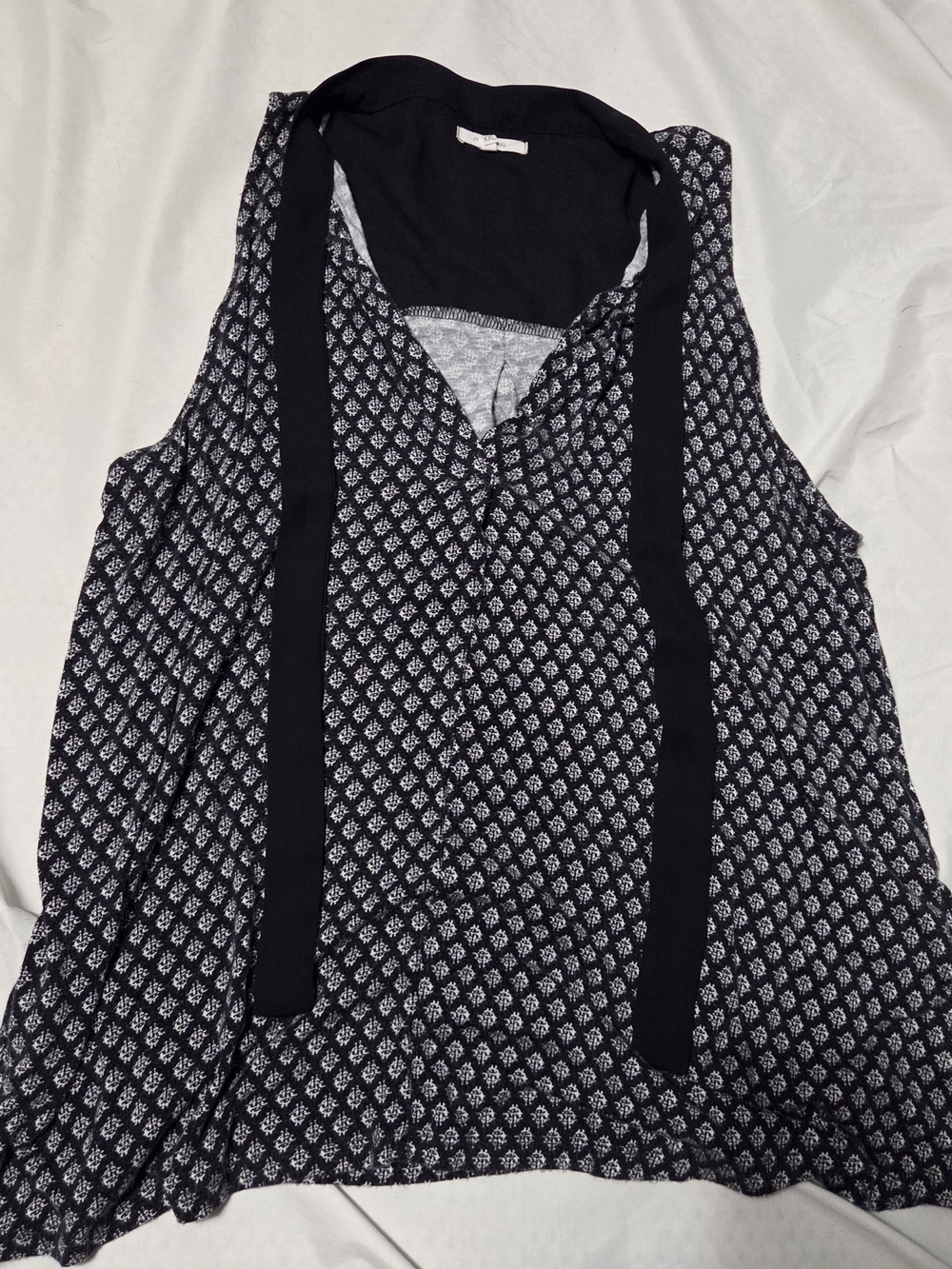Maurices Black & White Tie-Neck Sleeveless Camisole